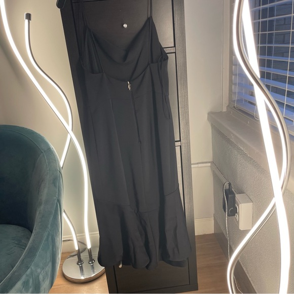 Alice + Olivia Adrina Flounce Hem Midi Dress in Black - Picture 15 of 15